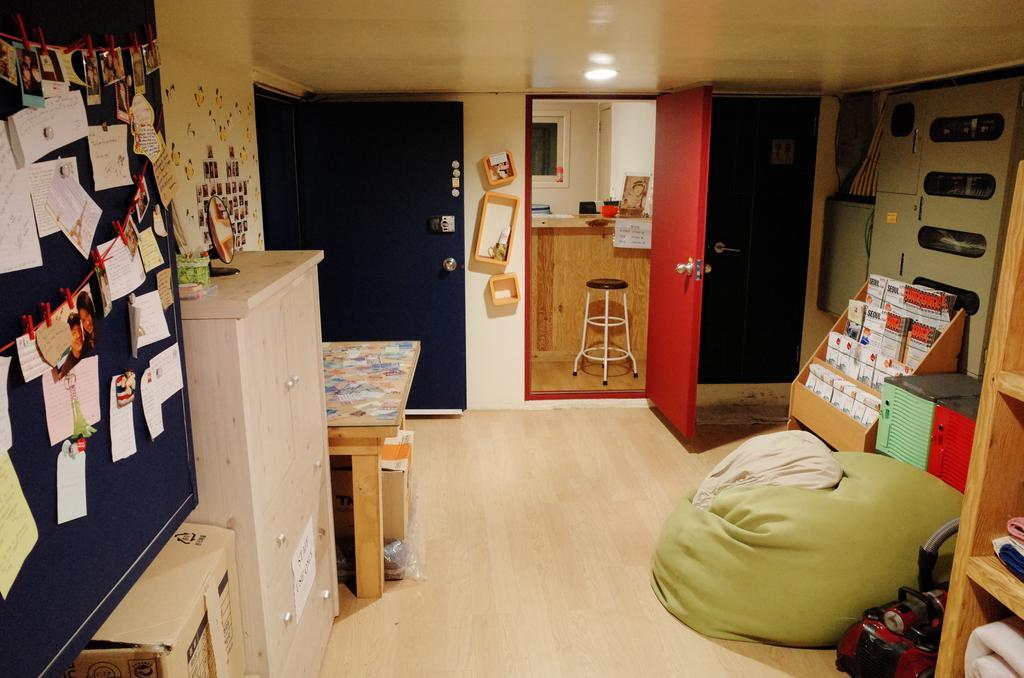 Bong Backpackers Hostel Сеул Екстериор снимка