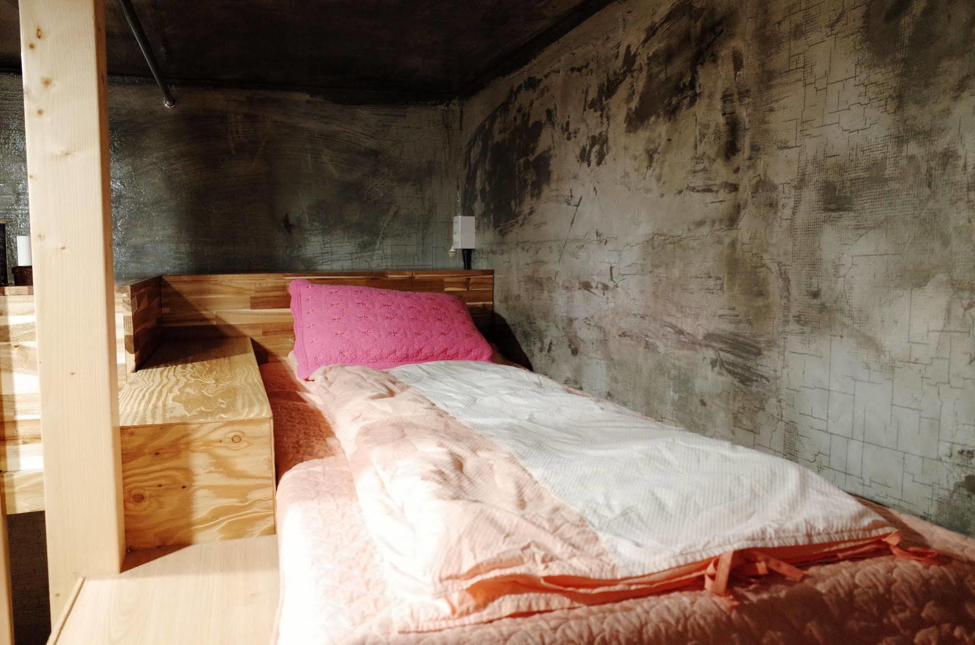 Bong Backpackers Hostel Сеул Екстериор снимка